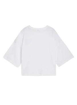 Camiseta Puma Leo Luxe branca para mulher.