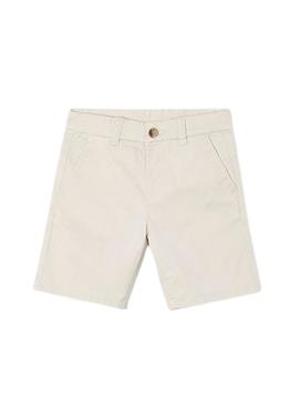 Bermudas Mayoral chino beige para crianças.