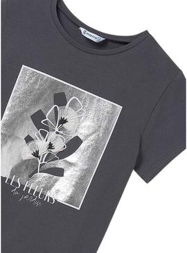 Camiseta Mayoral bordado flor cinza para menina