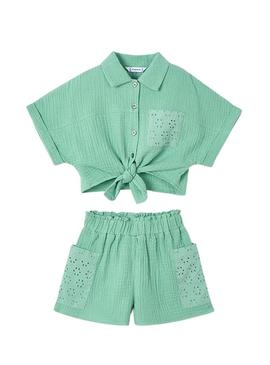 Conjunto Mayoral Short e blusa perfurado para menina