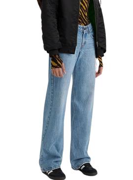 Calça jeans Levi's Low Loose azul para mulher.