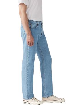 Calça jeans Levis 501 azul para homem.