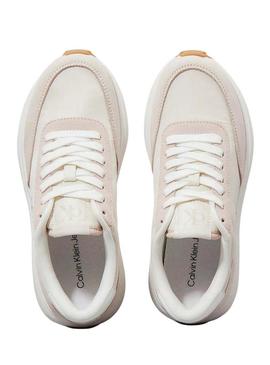 Tênis Calvin Klein Runner Mix bege para mulher.