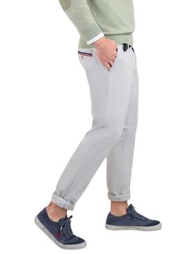 Calça chino El Ganso Chino Básico cinza para homem.