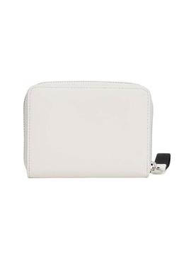 Carteira Tommy Jeans American Cool branca para mulher.
