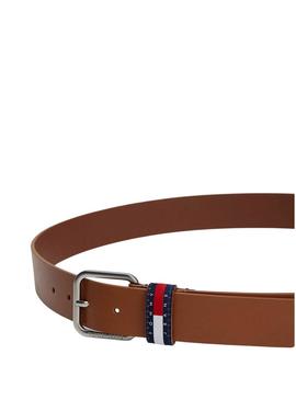 Cinto Tommy Jeans Ryan marrom para homem.