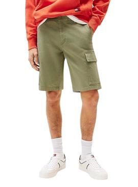 Bermudas Tommy Jeans Scanton de carga verde para homem.