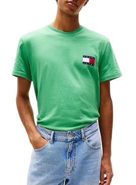 Camiseta Tommy Jeans Essential Flag verde para homem.