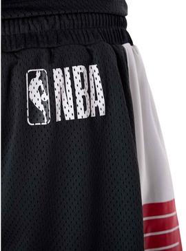 Calção curto New Era Chicago Bulls NBA Graphic mesh preto para homem.