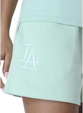 Calções curtos New Era LA Dodgers Essential verde para mulher.