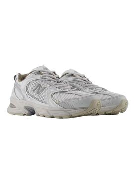 Tênis New Balance U530 NEC branco para mulher.