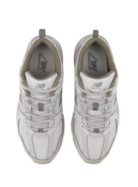 Tênis New Balance U530 NEC branco para mulher.