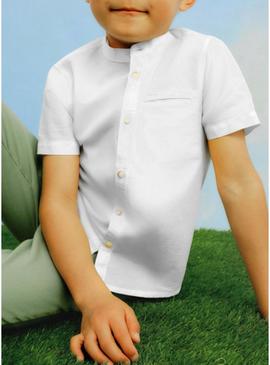 Camisa Mayoral Mao em linho branco para menino.