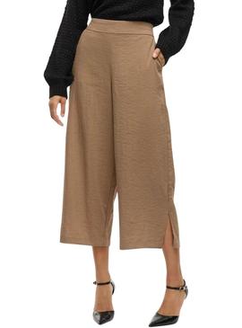Calça Vila Vilinea 7/8 em tom de tostado para mulher.