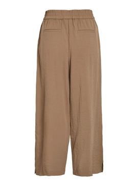 Calça Vila Vilinea 7/8 em tom de tostado para mulher.
