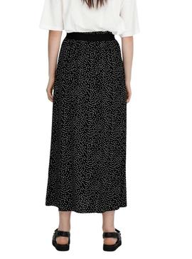 Saia Only Venidig estampada de pois preto para mulher.