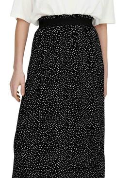 Saia Only Venidig estampada de pois preto para mulher.