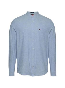 Camisa Tommy Jeans de linho azul com gola mao para homem.