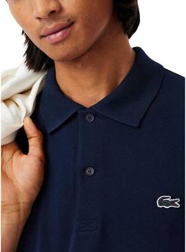 Camisa polo Lacoste com bordas em azul marinho para homem.