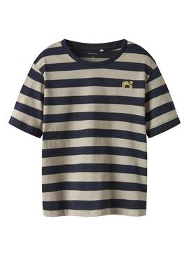 Camiseta Name It Fridy listras azul marinho para menino.