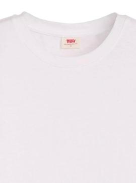 Camiseta Levis Boxy branca para mulher.