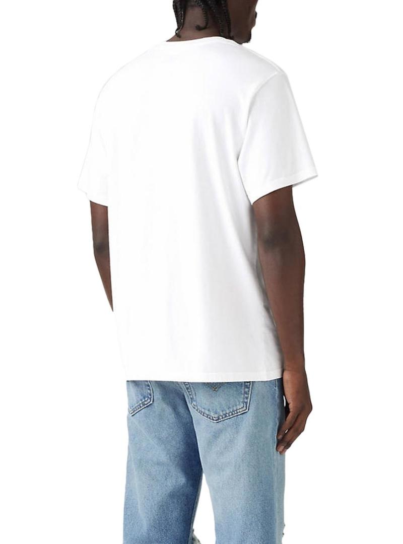Camiseta Levis Relaxed branca para homem.
