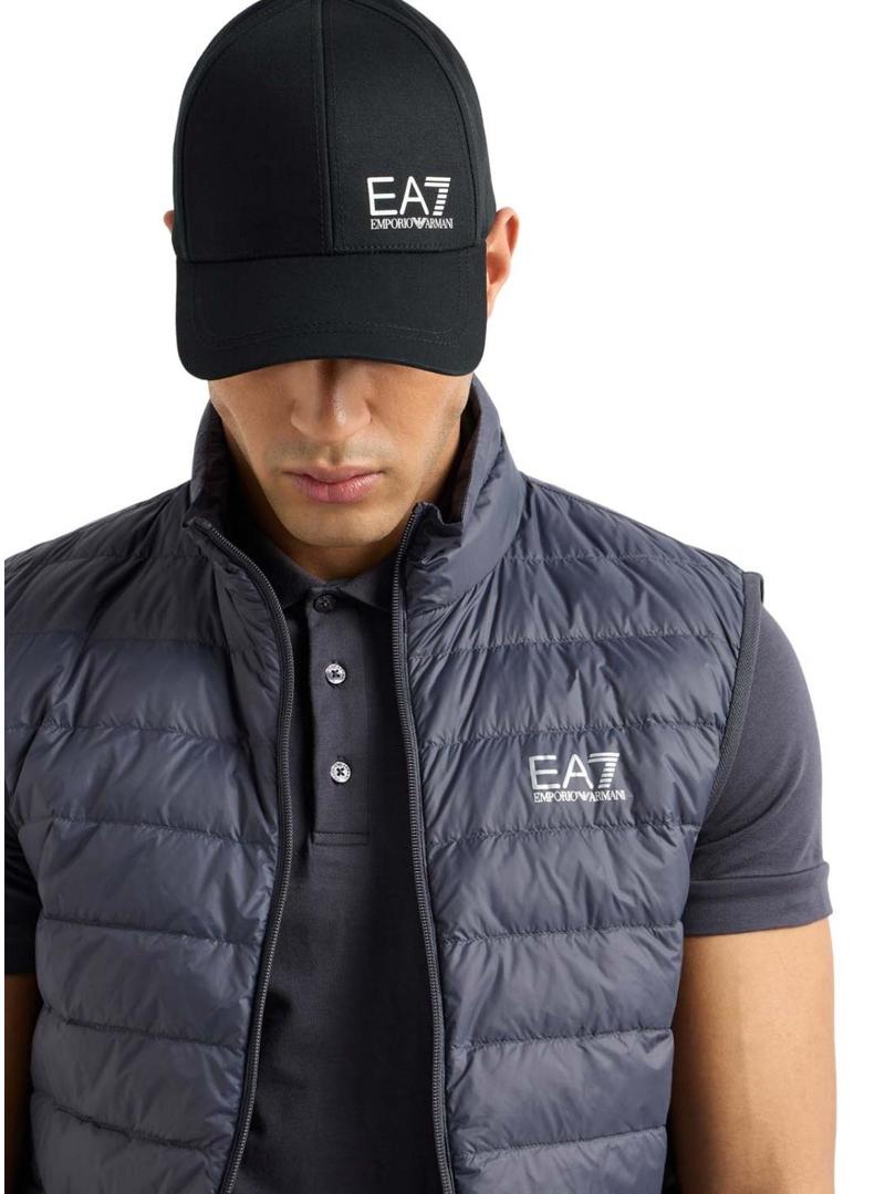 Boné Emporio Armani EA7 Core preto e branco para homem.