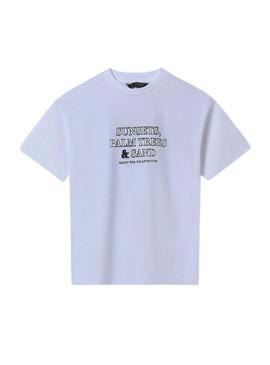 Camiseta Mayoral com texto bordado branco para menino.