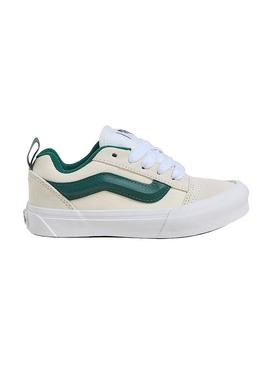 Tênis Vans Knu Skool retro bege e verde.