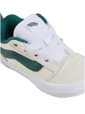 Sapatilhas Vans Knu Skool baby bege e verde.