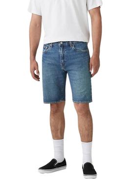 Bermuda jeans Levis 405 padrão lavado médio para homens.