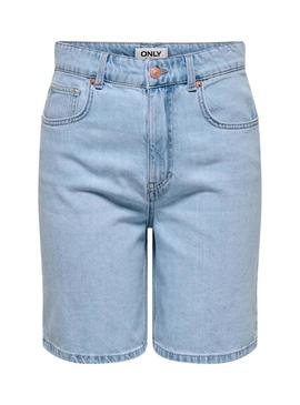 Bermuda Only Robyn em denim azul claro para mulher.