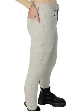 Calças cargo Only Missouri slim beige para mulher.