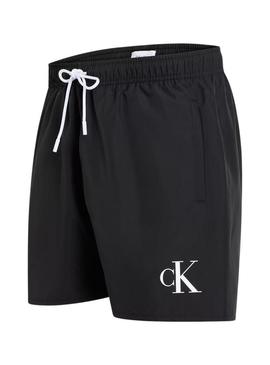  Calções de banh Calvin Klein Monogram preto para homem.