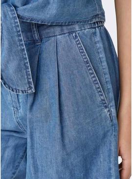 Bermuda Only Bea em denim azul para mulher