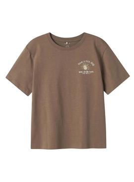 Camisola Name It Jotim marrom para menino.