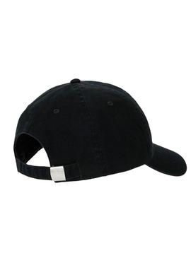 Boné New Balance Basic Logo preto para mulher e homem.