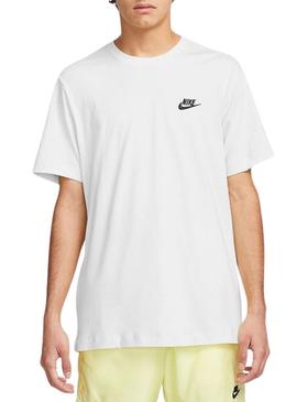 Camiseta Nike Sportswear Club branca para homem.
