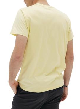 Camiseta O Polvo básica amarela para homem.