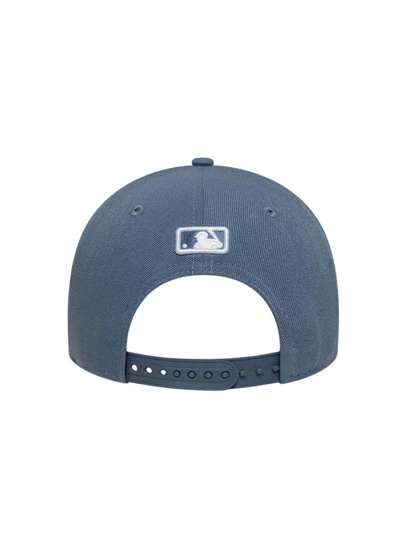 Boné New Era 9Forty azul para homens e mulheres.