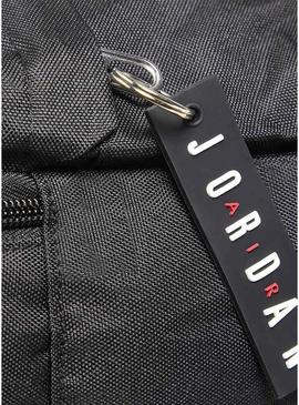 Mochila Air Jordan mini preta para crianças.