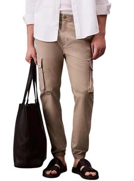 Calças cargo Calvin Klein Jeans ripstop cáqui para homens.