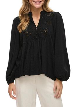 Blusa Vila Vityra em renda preta para mulher