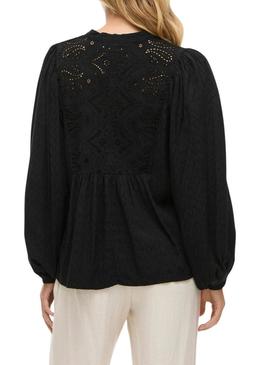 Blusa Vila Vityra em renda preta para mulher