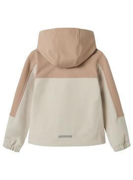 Corta-vento Name It Alfa08 Softshell bege infantil.