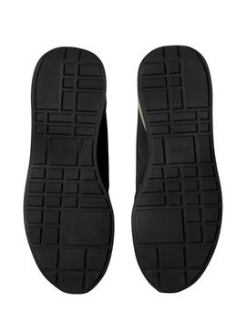 Tênis Calvin Klein Jeans Retro Runner preto e verde para homem.