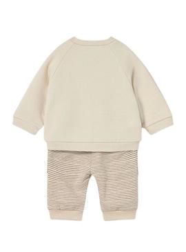 Conjunto Infantil de 4 peças em marrom para bebê.