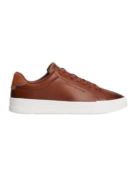 Chinelos Tommy Hilfiger Court marrom para homem.