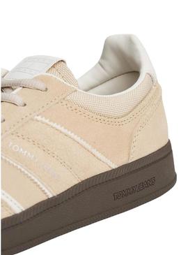 Sapatilhas Tommy Jeans Greenwich bege para mulher.