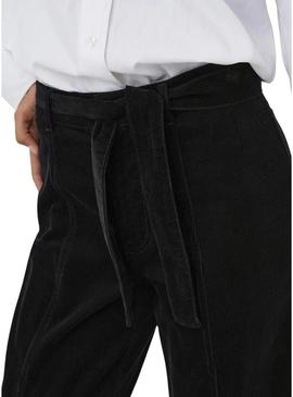 Calça Only Madison de veludo cotelê preta para mulher.